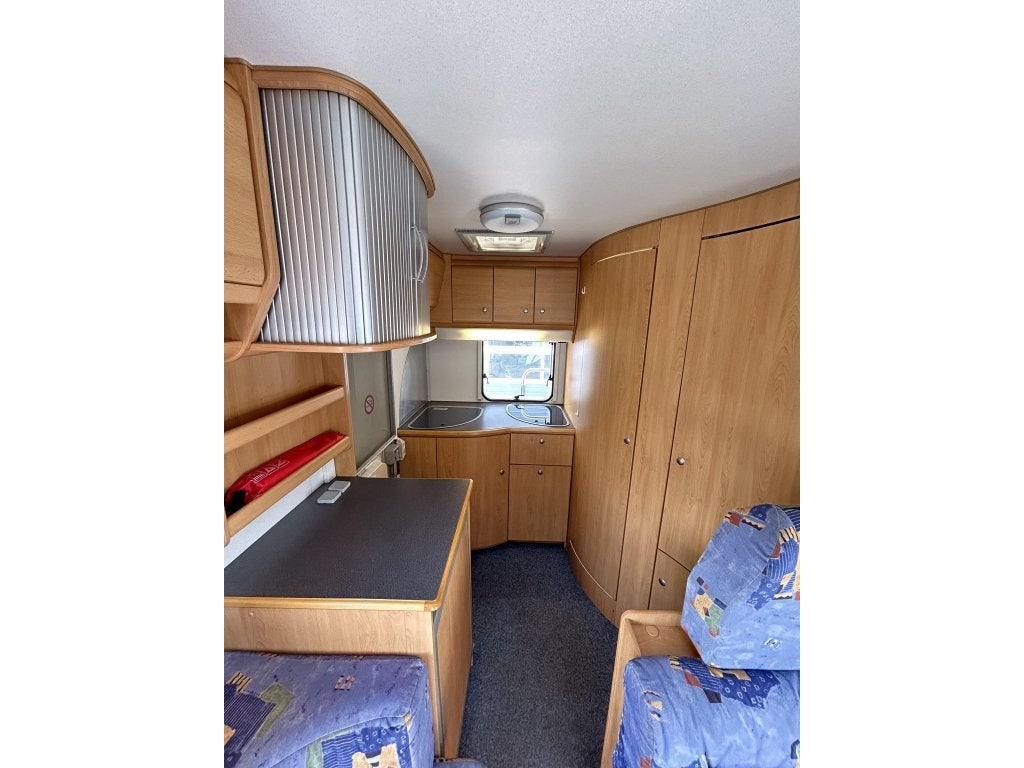 Foto 17 van Knaus Sun Traveller 605MF 6-Persoons Fiat Ducato 2.8JTD