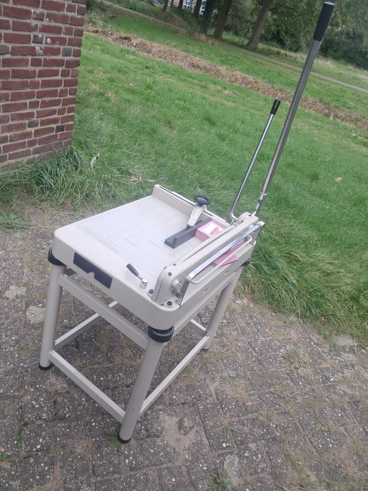 Papiersnijmachine A3+ voor boekblokken, 500 vel, Diversen, Ophalen of Verzenden, Gebruikt