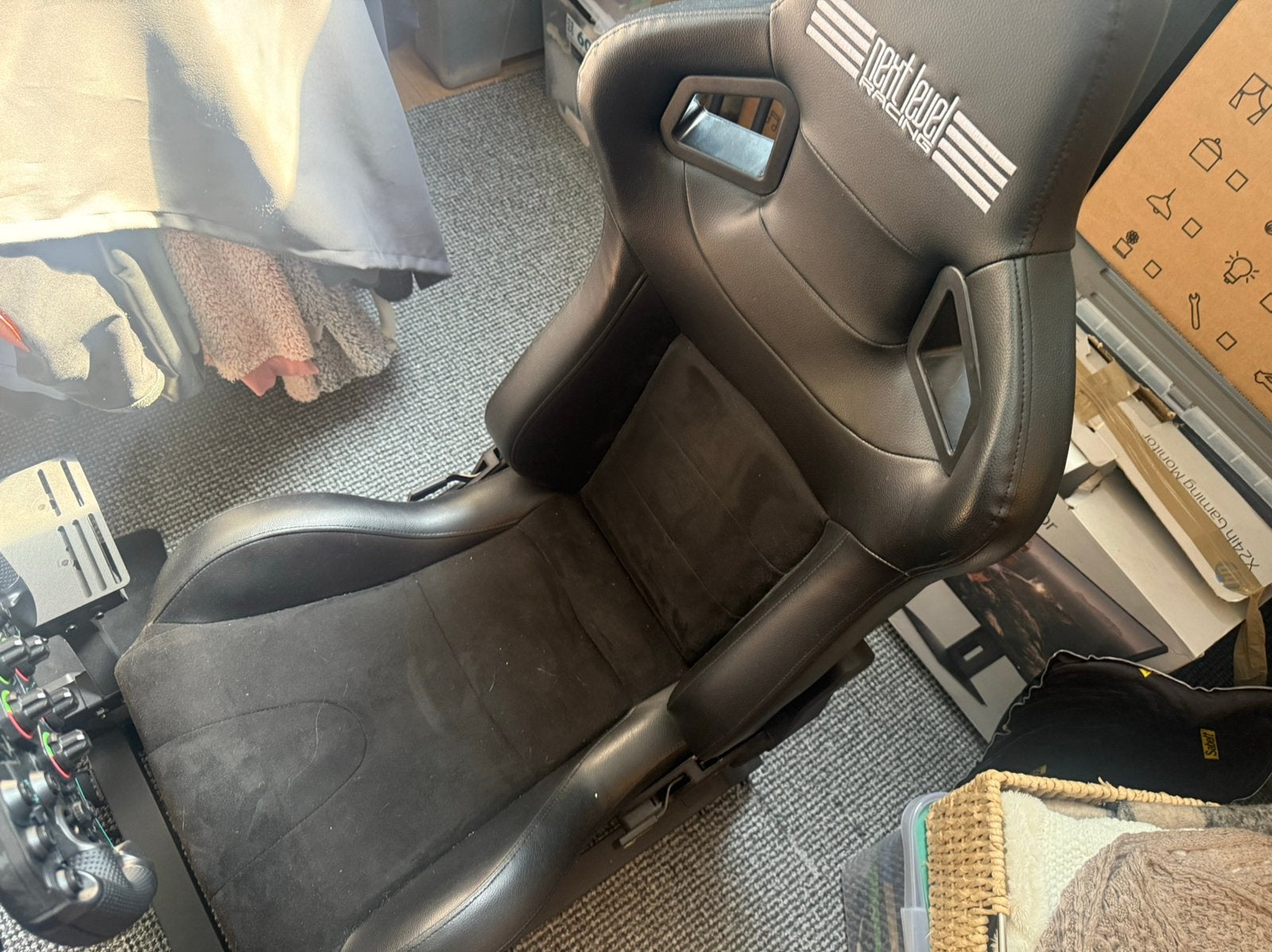 Next level racing wheelstand met add on, Ophalen, Nieuw