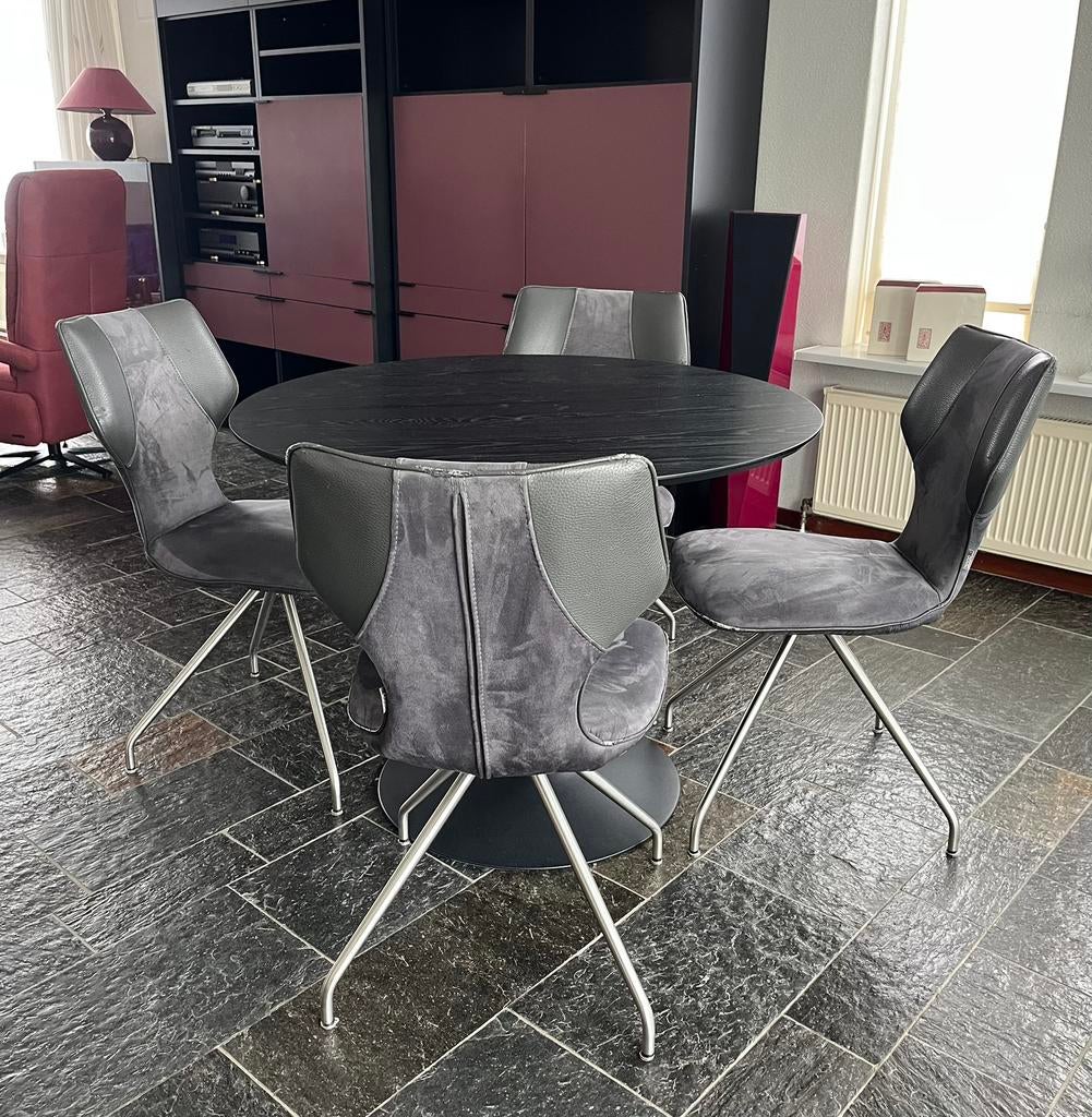 4 eetkamerstoelen grijs merk XOOON, Ophalen, Gebruikt, Leer, Eén