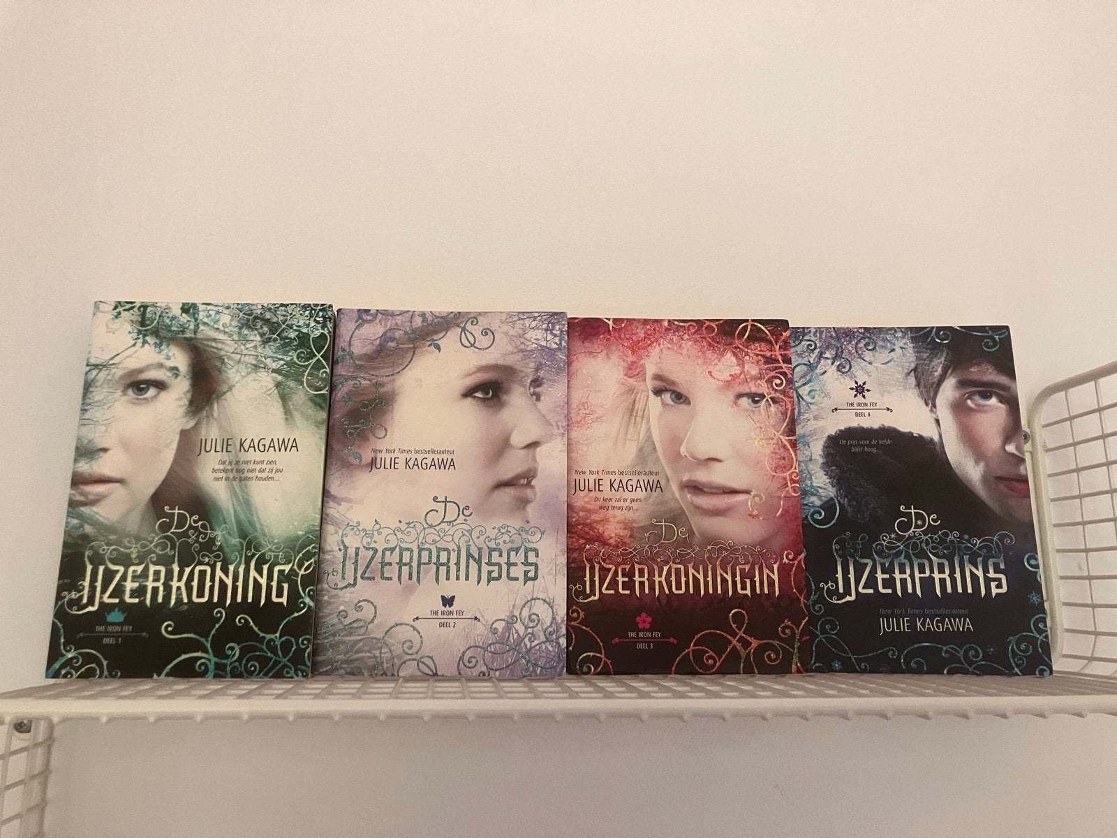 De IJzerkoning serie - Julie Kagawa (4 boeken), Ophalen of Verzenden, Gelezen