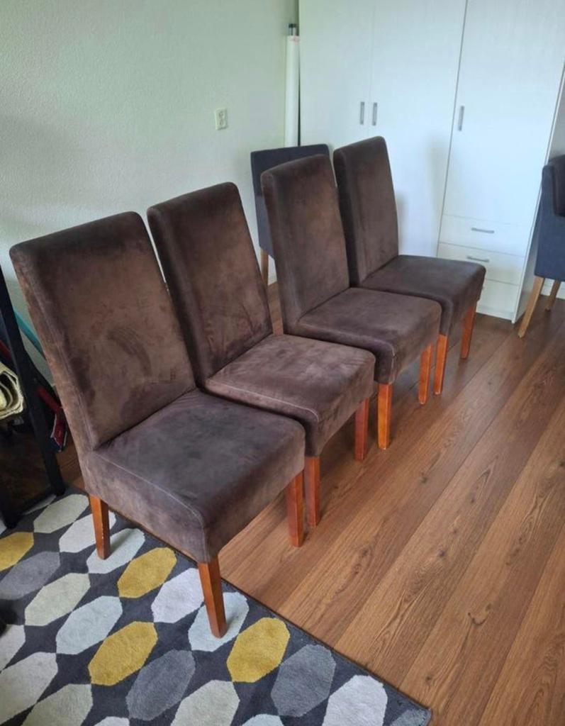 Gratis, 4 bruine, leren eetkamerstoelen, Huis en Inrichting, Stoelen, Ophalen, Gebruikt, Bruin, Vier