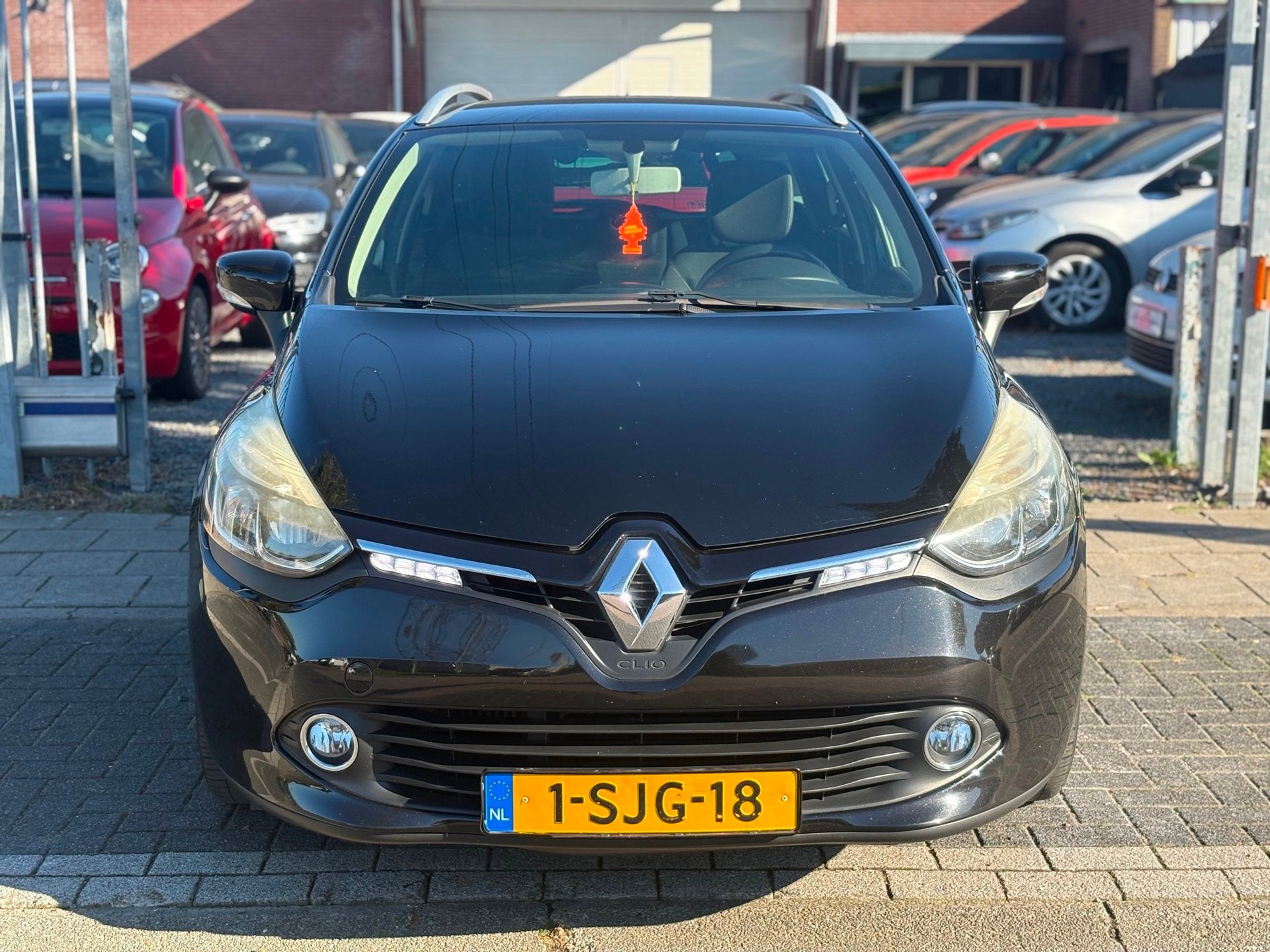 Renault Clio Estate 0.9 TCe Expression | Navigatie | 17” L, Auto's, Voorwielaandrijving, Stof, Zwart, Zwart