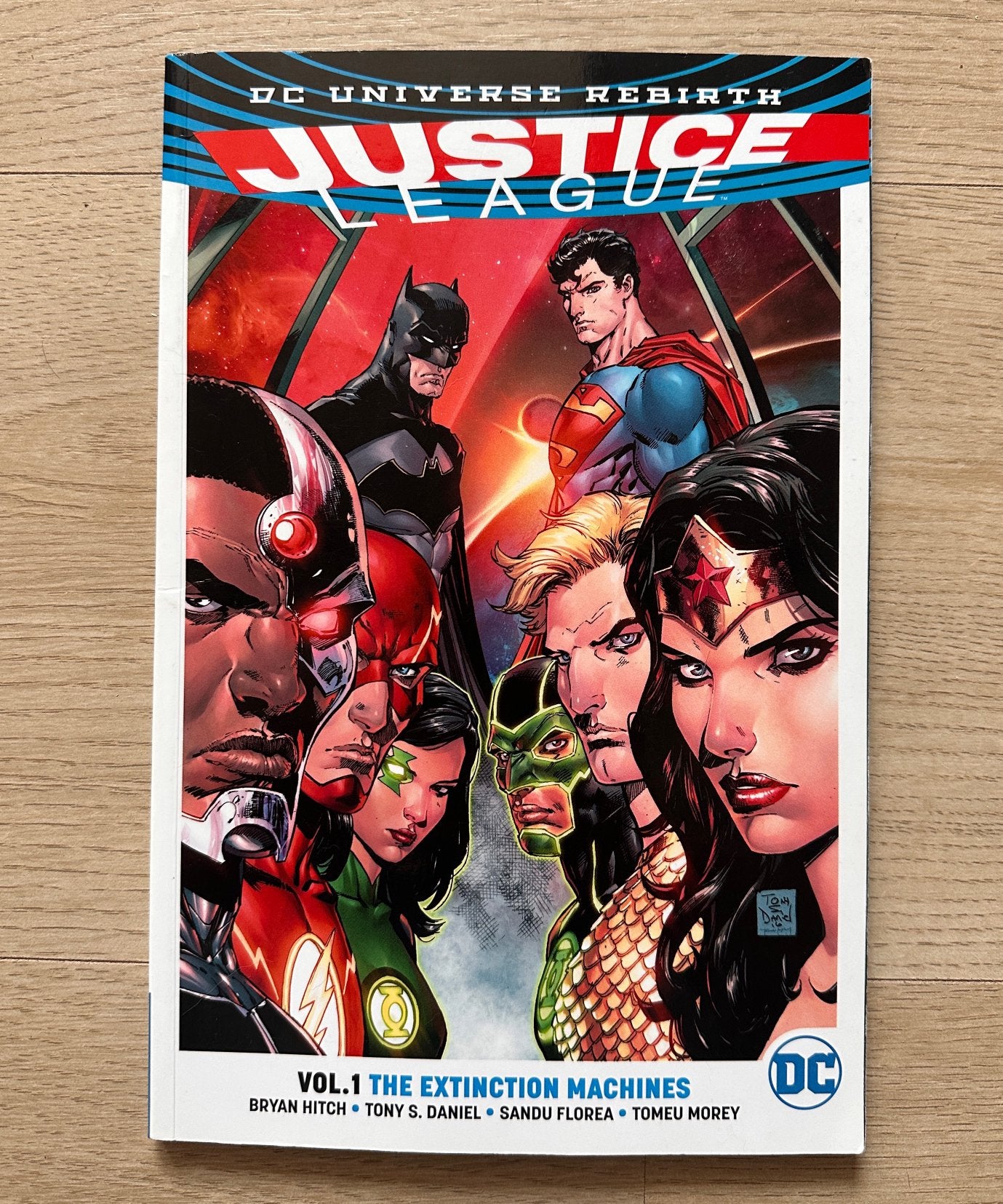 Justice League Vol. 1: The Extinction Machines 2016 SC, Eén comic, Amerika, Ophalen of Verzenden, Zo goed als nieuw