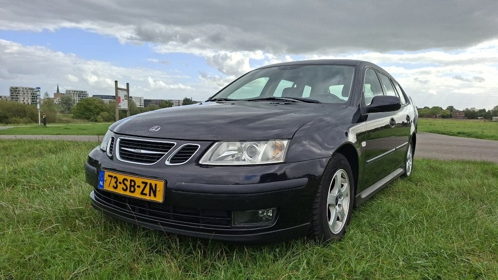 Saab 9-3 1.8I met onderhoudssupport en terugkoopgarantie, Auto's, 4 cilinders, 1796 cc, Origineel Nederlands, Handgeschakeld