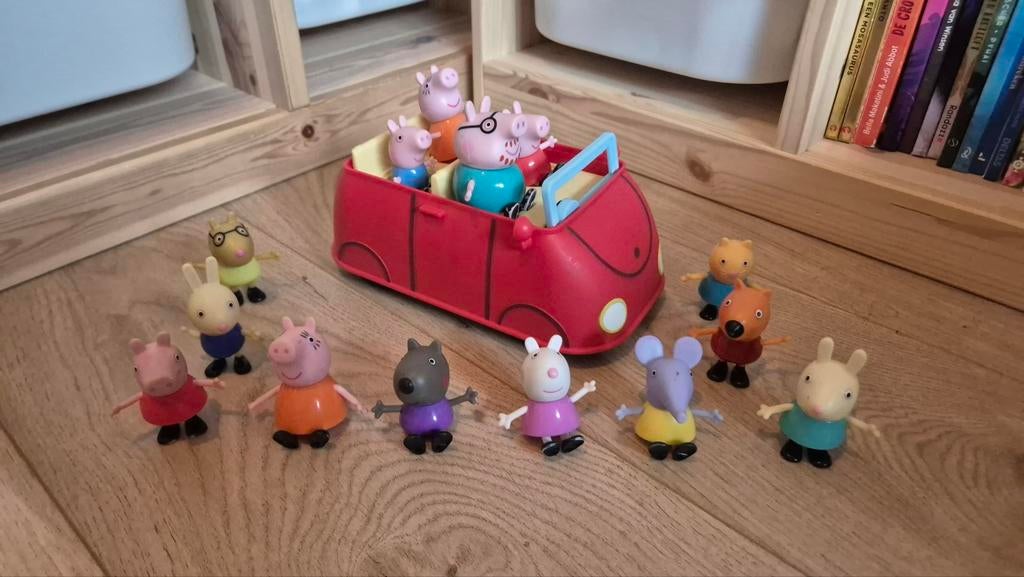 Peppa Pig Speelgoed Set: Auto en Figuren, Ophalen, Gebruikt, Jongen of Meisje
