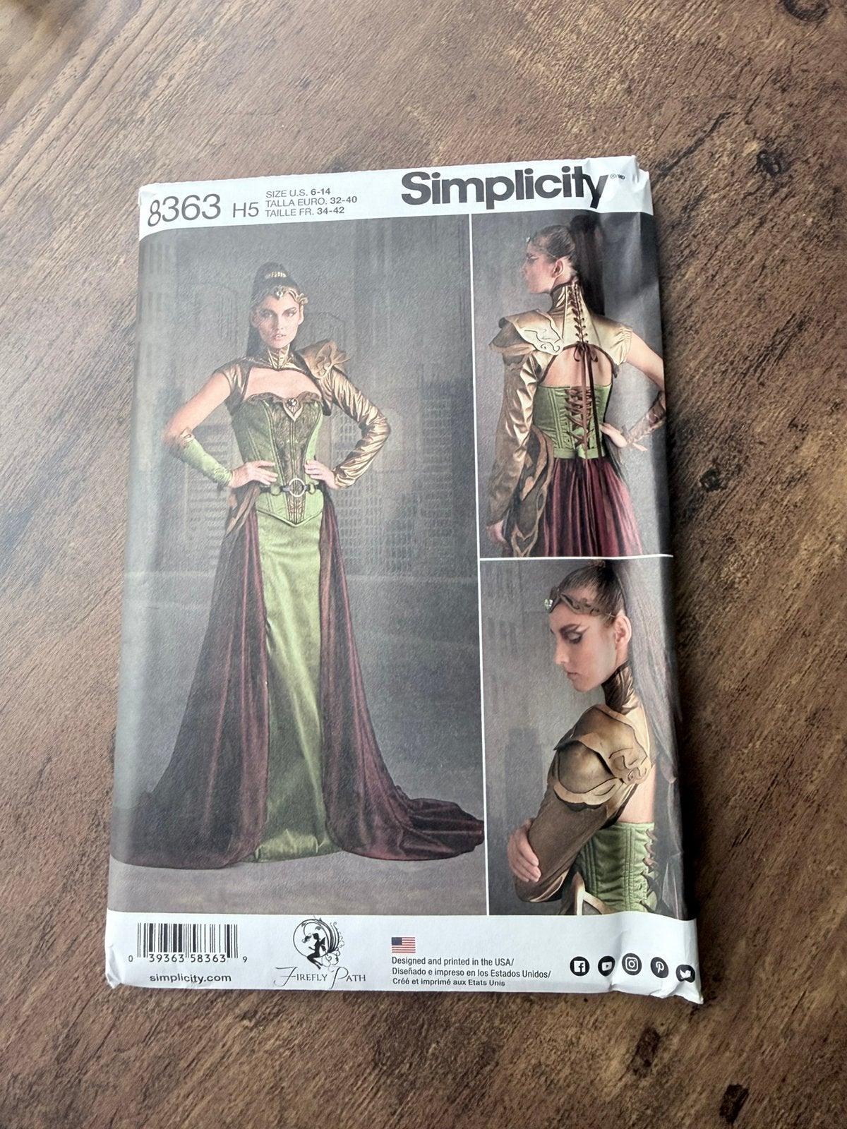 Simplicity 8363 naaipatroon Fantasy Ranger Costume mtUS 6-14, Overige merken, Overige typen, Vrouw, Nieuw
