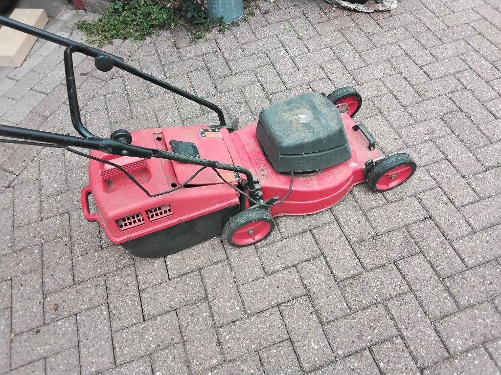 Elektro.   Gras cirkelmaaier 40 cm breed, Tuin en Terras, Ophalen, Cirkelmaaier, Gebruikt, Elektrische grasmaaier