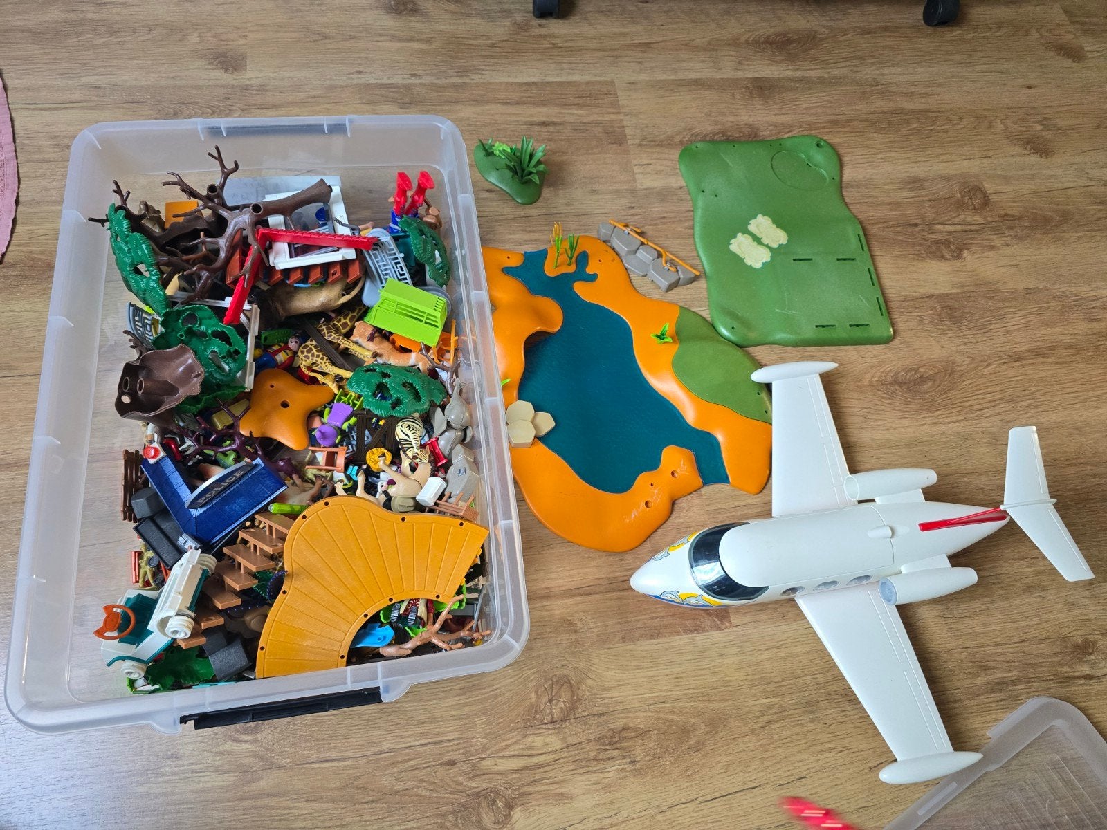 Grote bak met Playmobil, Ophalen of Verzenden, Gebruikt, Jongen of Meisje
