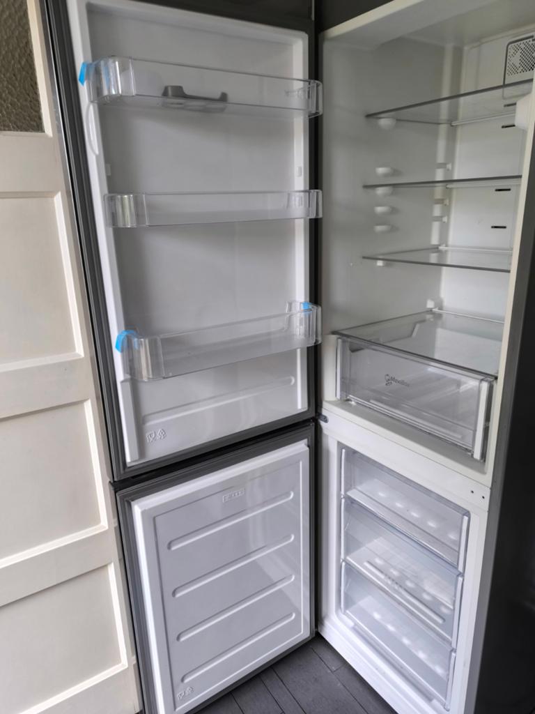 Whirlpool Koel-vriescombinatie - RVS - No Frost, Witgoed en Apparatuur, Koelkasten en IJskasten, Ophalen, 200 liter of meer, 60 cm of meer