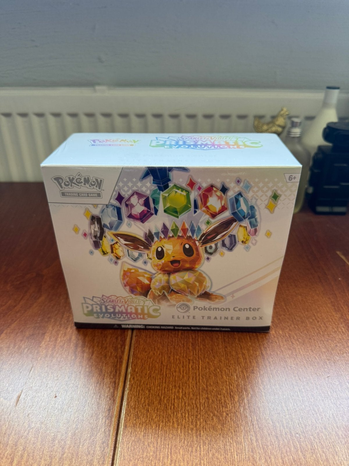 Prismatic Evolution Elite Trainer Box Pokemon Center, Verzenden, Zo goed als nieuw, Boosterbox