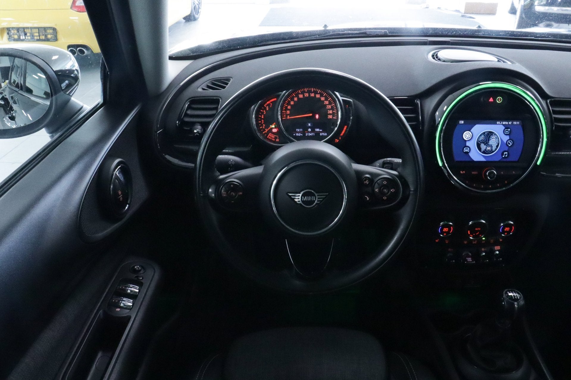 Mini Mini Clubman 1.5 One Chili Xenon/Cruise/Clima/17"/Keyle, Auto's, Voorwielaandrijving, Dealer onderhouden, Stof, Gebruikt
