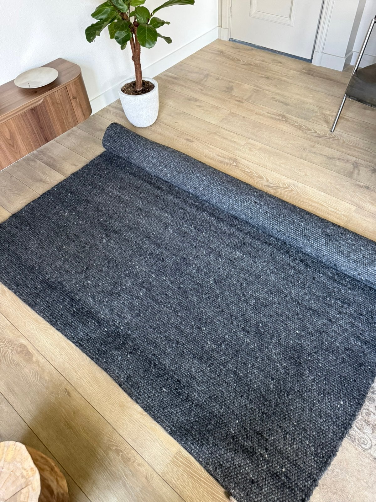 Wollen vloerkleed antraciet 200x300 cm, Ophalen, Zo goed als nieuw, Rechthoekig, 200 cm of meer