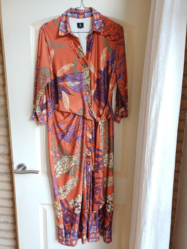 K-design jurk diep oranje,  chique strikband gevoerd., Kleding | Dames, Jurken, K-design, Maat 42/44 (L), Oranje, Ophalen of Verzenden