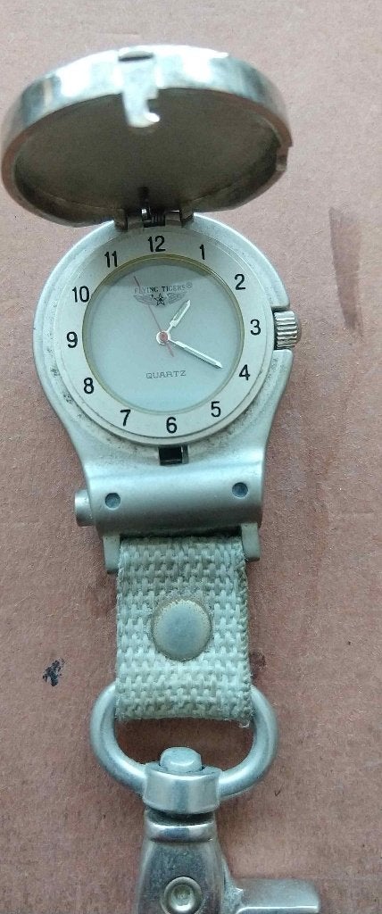 Flying Tiger quartz  hanghorloge horloge, Ophalen of Verzenden, Zo goed als nieuw, Staal, Overige merken