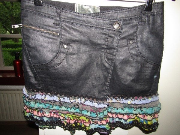 F1256 DEPT mt M rok zwart coated wax roezels chiffon, Maat 38/40 (M), Verzenden, Zwart, Zo goed als nieuw