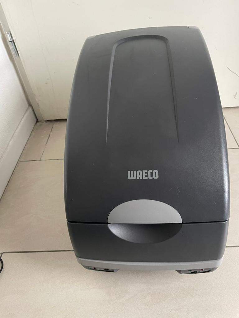 Waeco bordbar koelbox 15 liter zgan, Caravans en Kamperen, Koelboxen, Ophalen, Zo goed als nieuw, Elektrisch