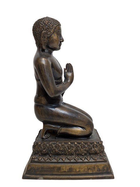 Knielende bronzen Boeddha – Birma – 18e/19e eeuw – 021, Gebruikt, Ophalen of Verzenden, Bruin, Overige materialen