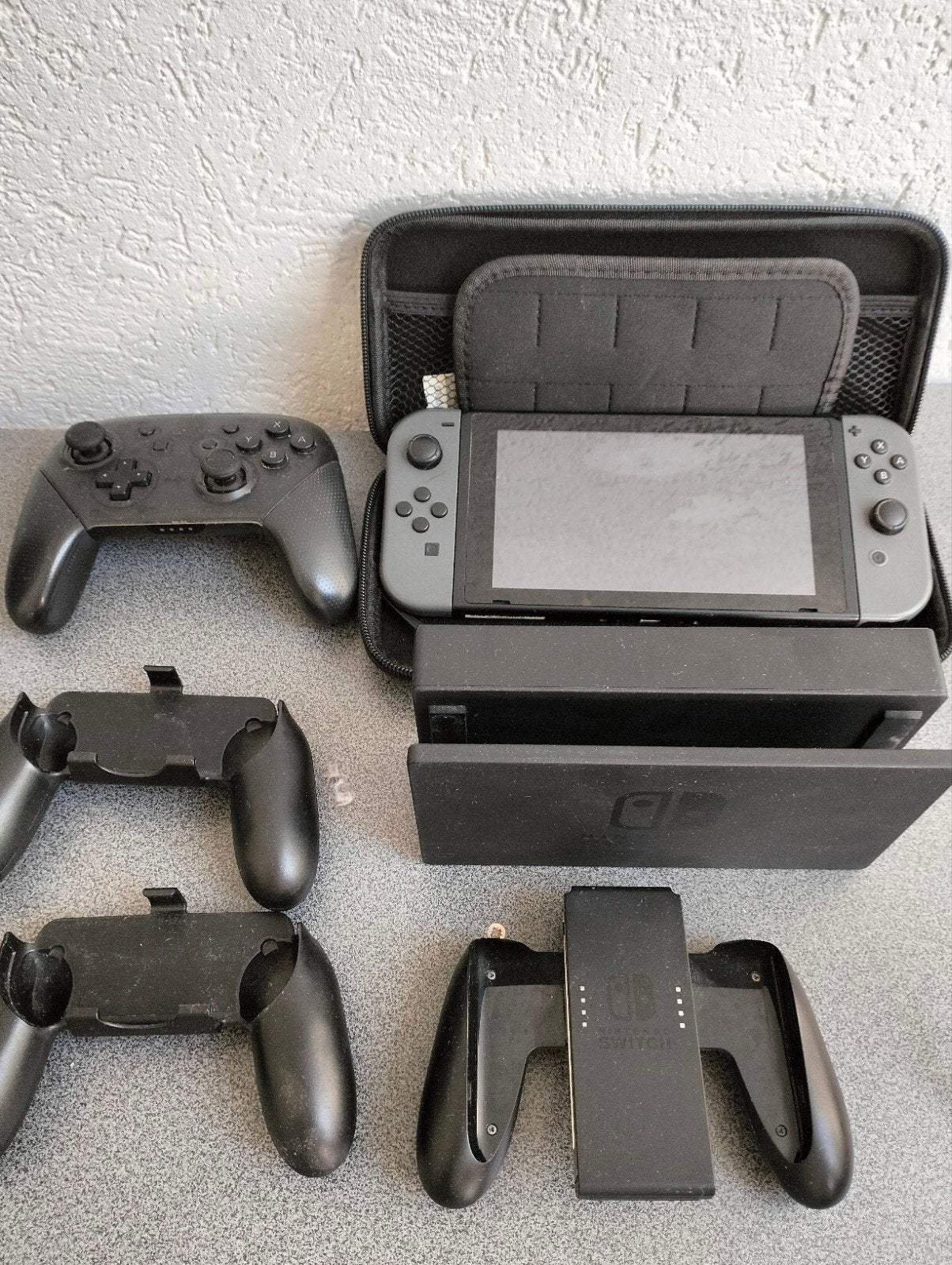Nintendo Switch met accessoires – Unpatched model, Spelcomputers en Games, Ophalen of Verzenden, Met 2 controllers, Switch Original