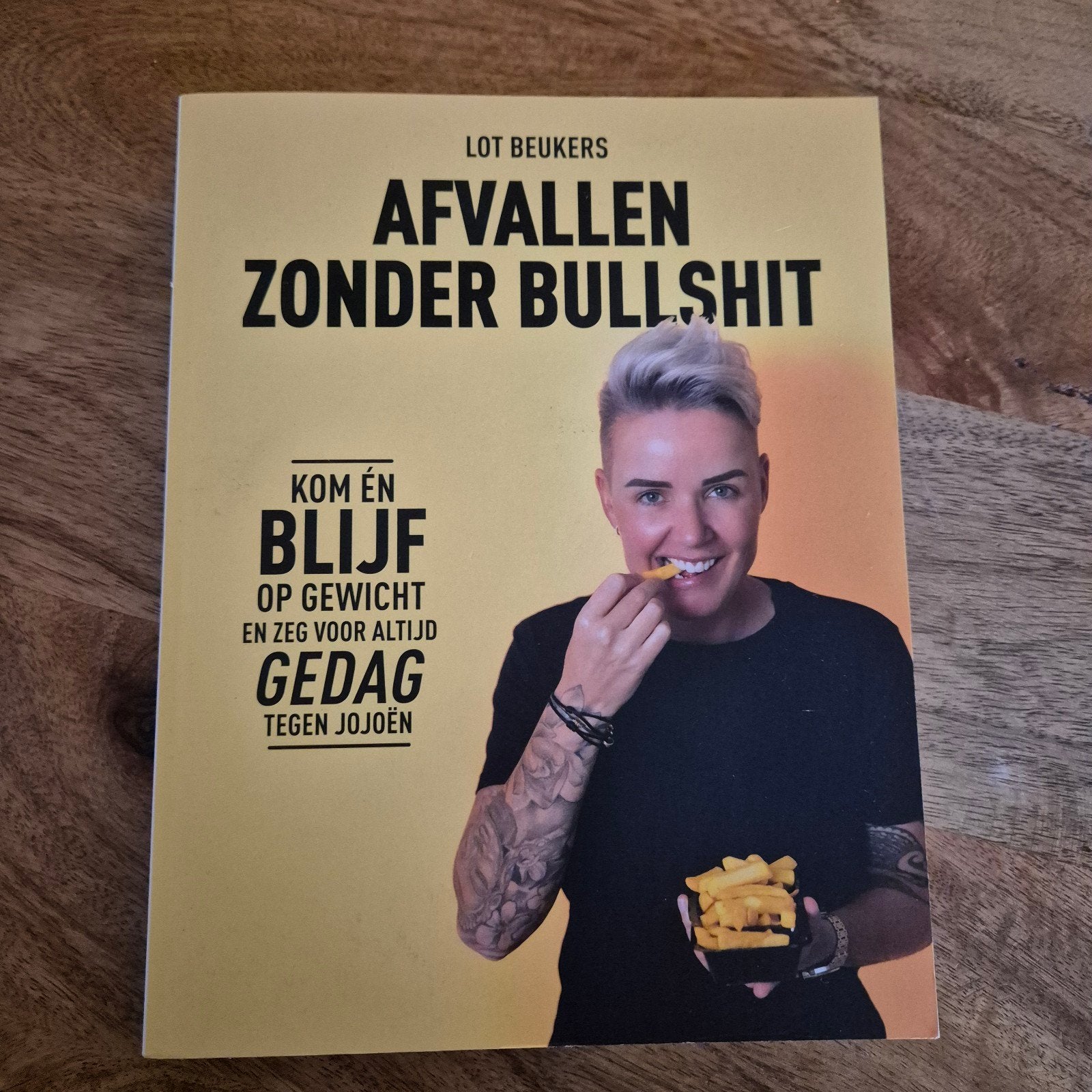 Afvallen Zonder Bullshit - Lot Beukers (Dieetboek), Boeken, Ophalen of Verzenden, Zo goed als nieuw, Dieet en Voeding, Lot Beukers