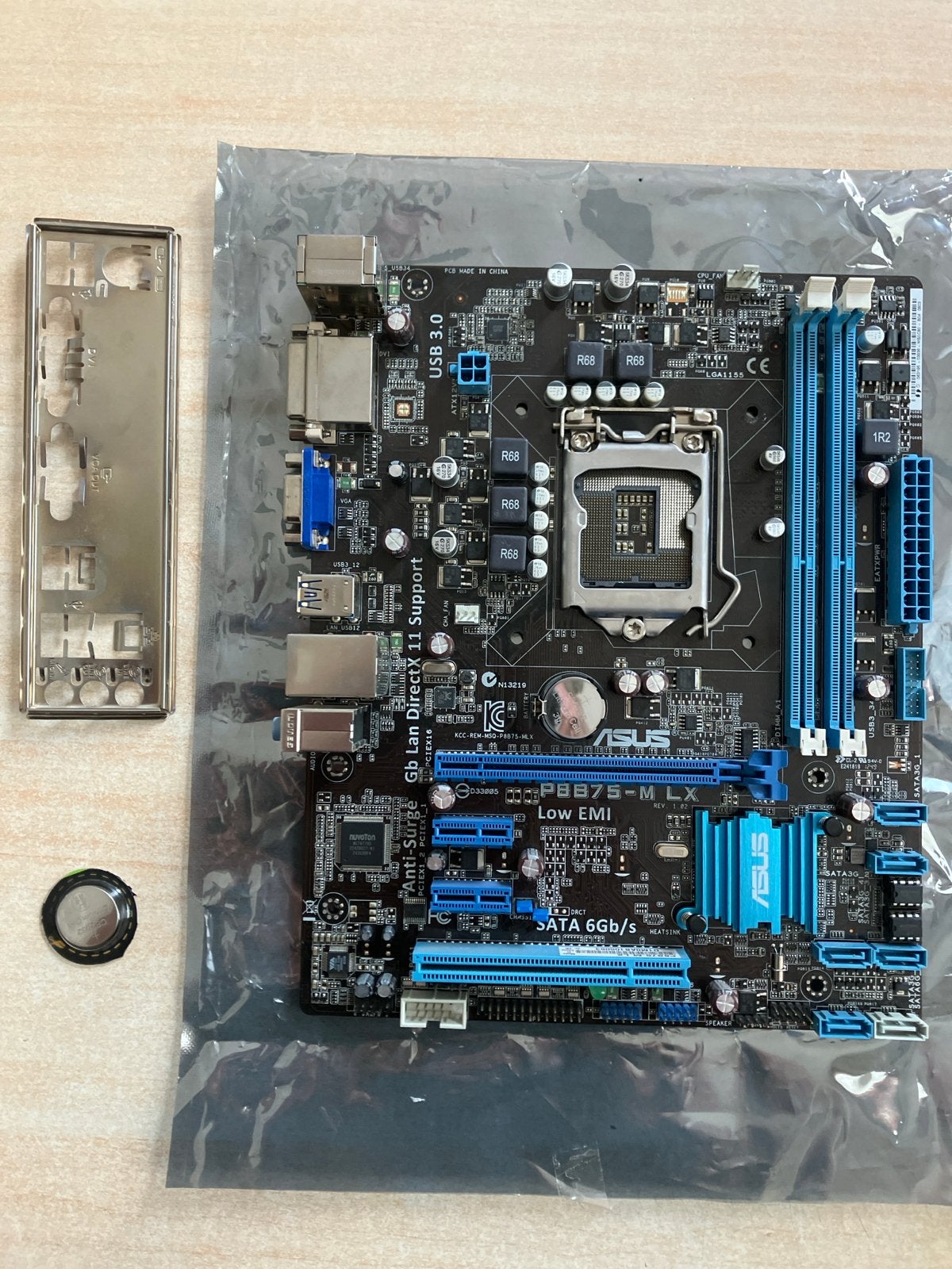 ASUS P8B75-M LX Moederbord - Socket 1155, Computers en Software, Moederborden, Verzenden, Gebruikt, Intel, DDR3