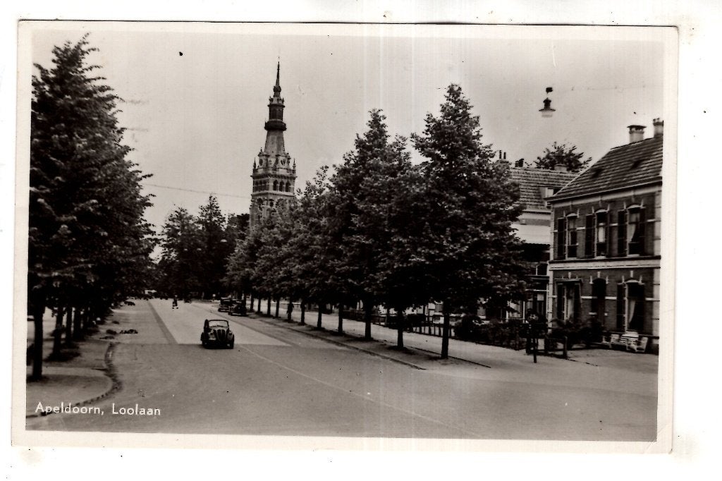 Apeldoorn Loolaan 1950  Auto, Verzenden, 1940 tot 1960, Gelopen, Gelderland