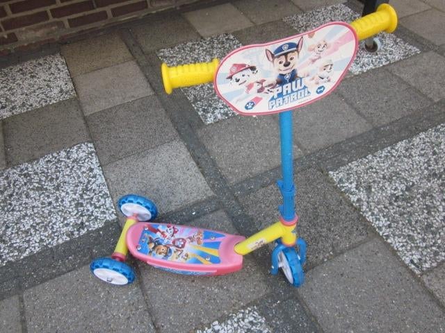 paw patrol step/ 3 wielen/ weinig mee gereden, Kinderen en Baby's, Speelgoed | Buiten | Voertuigen en Loopfietsen, Ophalen, Gebruikt