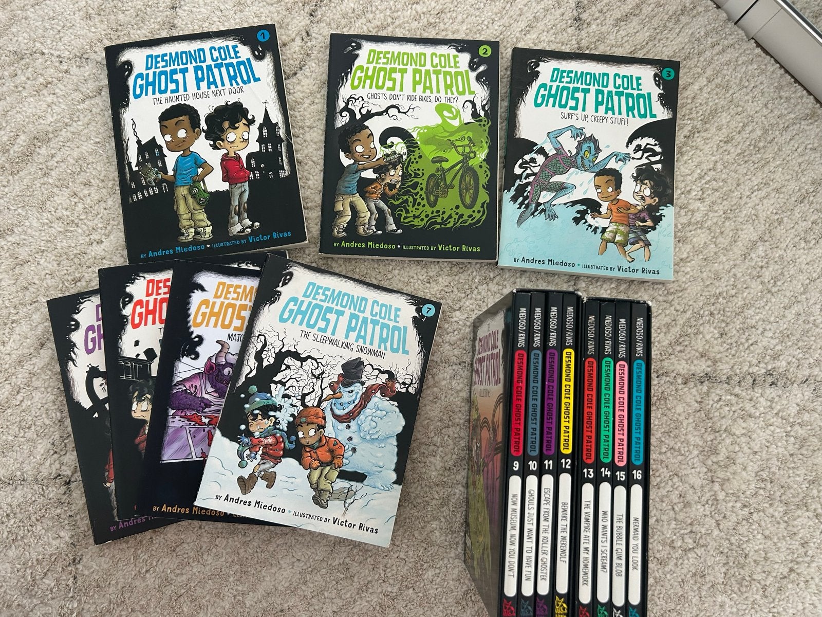 Desmond Cole Ghost Patrol book set (16 boeken), Ophalen of Verzenden, Zo goed als nieuw, Fictie