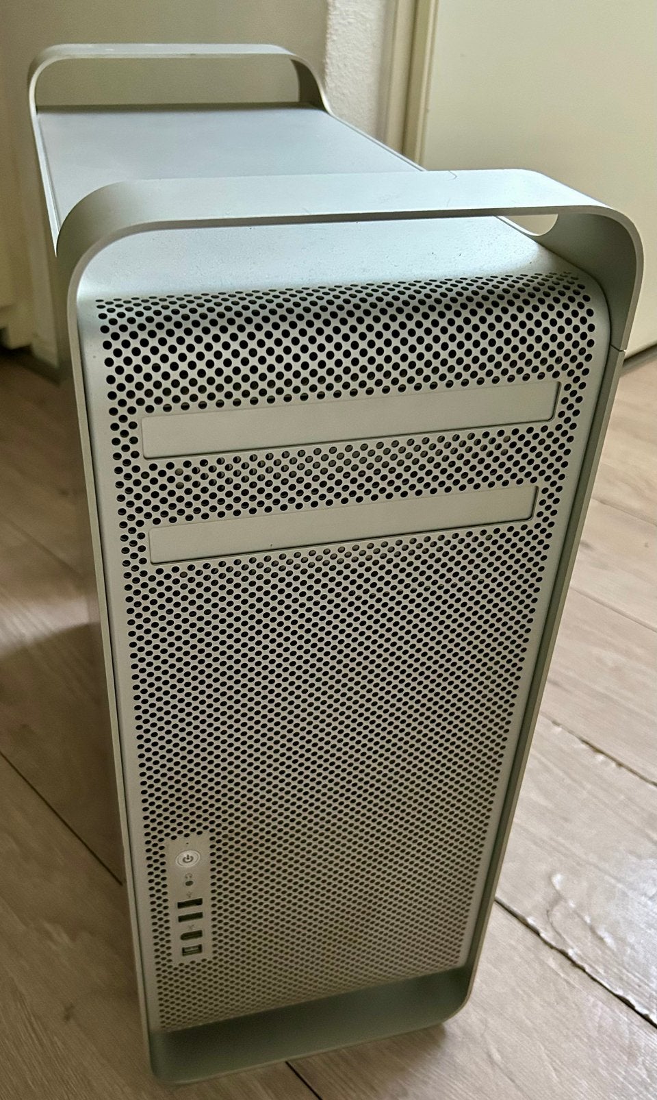 Mac Pro 1,1 (Late 2006), Computers en Software, Ophalen, HDD, Niet werkend, Minder dan 4 GB
