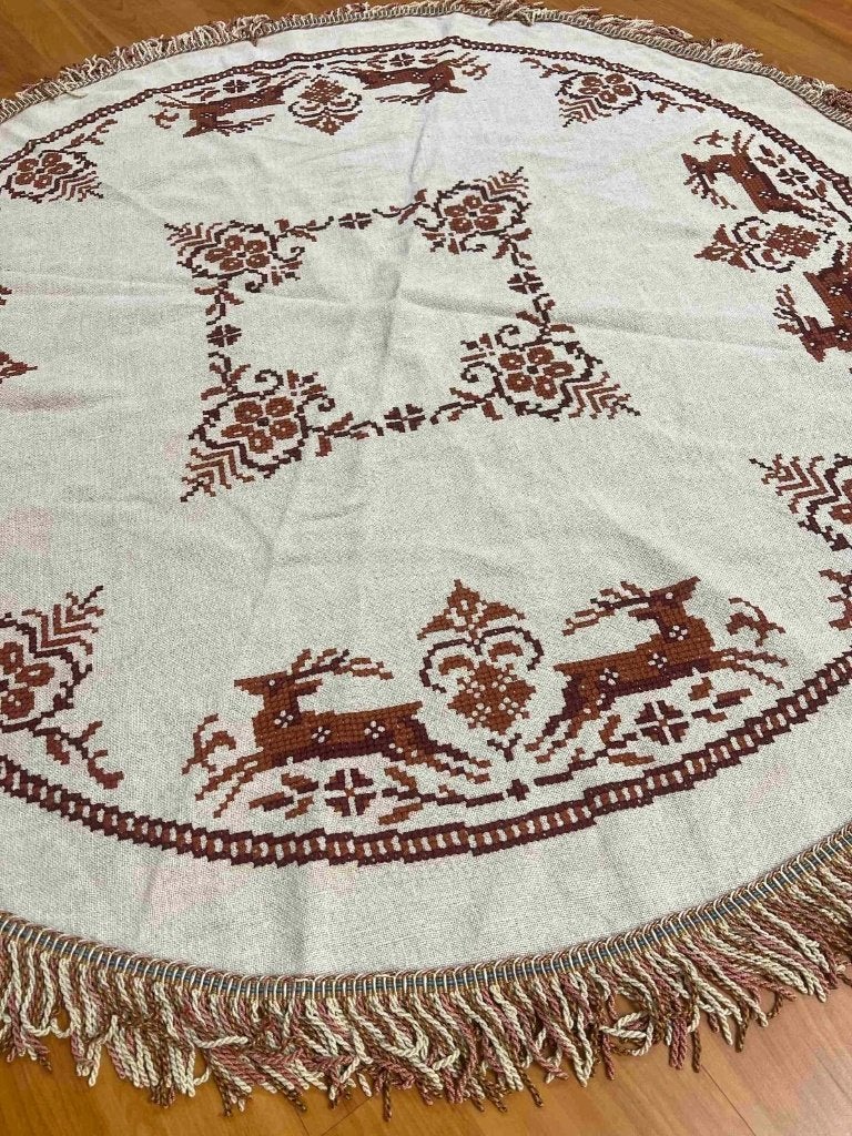 Tafelkleed rond folklore 120 cm, Djt@dejuistetoon.eu, Ophalen of Verzenden, Zo goed als nieuw, Mon Plaisir 19, Etten-Leur, Netherlands