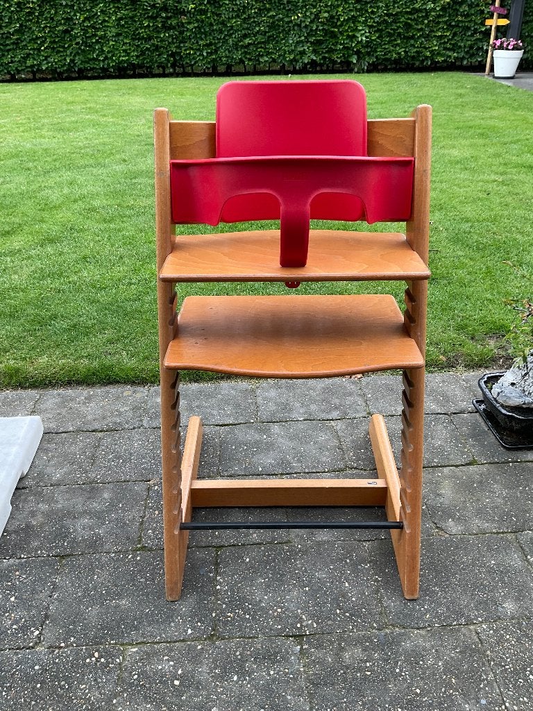 Trip trap stoel met babyset rood, Kinderen en Baby's, Kinderstoelen, Ophalen, Gebruikt, Meegroeistoel, Stoelverkleiner
