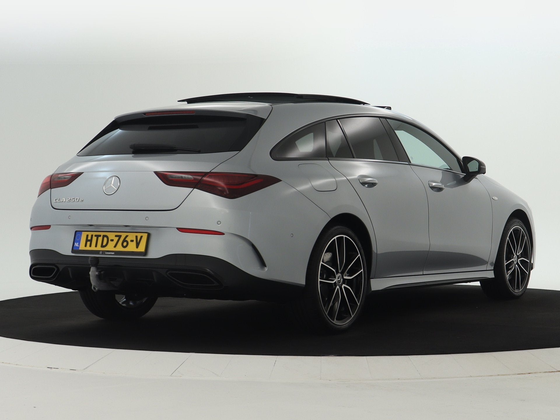 Mercedes-Benz CLA-Klasse Shooting Brake 250 e Business Solut, Gebruikt, 15 kWh, Hybride Elektrisch/Benzine, 1600 kg