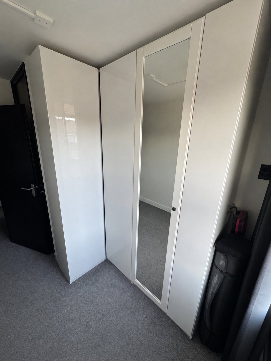 Witte Pax hoek kledingkast spiegeldeur (ophalen oktober), Huis en Inrichting, Kasten | Kledingkasten, Overige materialen, 200 cm of meer