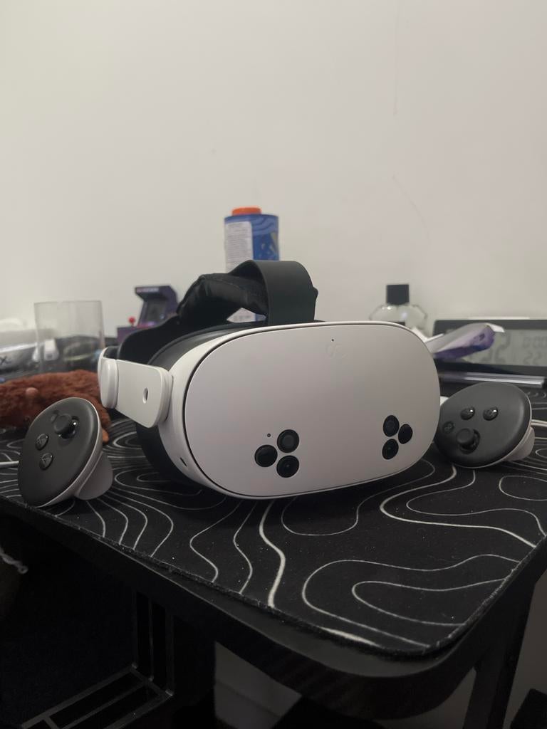 Meta Quest 3S VR-headset - Nieuw met headset, Spelcomputers en Games, Virtual Reality, Ophalen of Verzenden, Zo goed als nieuw