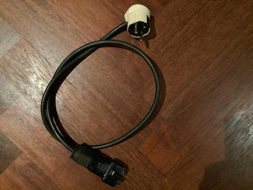 Enphase kabel voor stekkerpaneel, Ophalen, Zo goed als nieuw, Kabel of Snoer