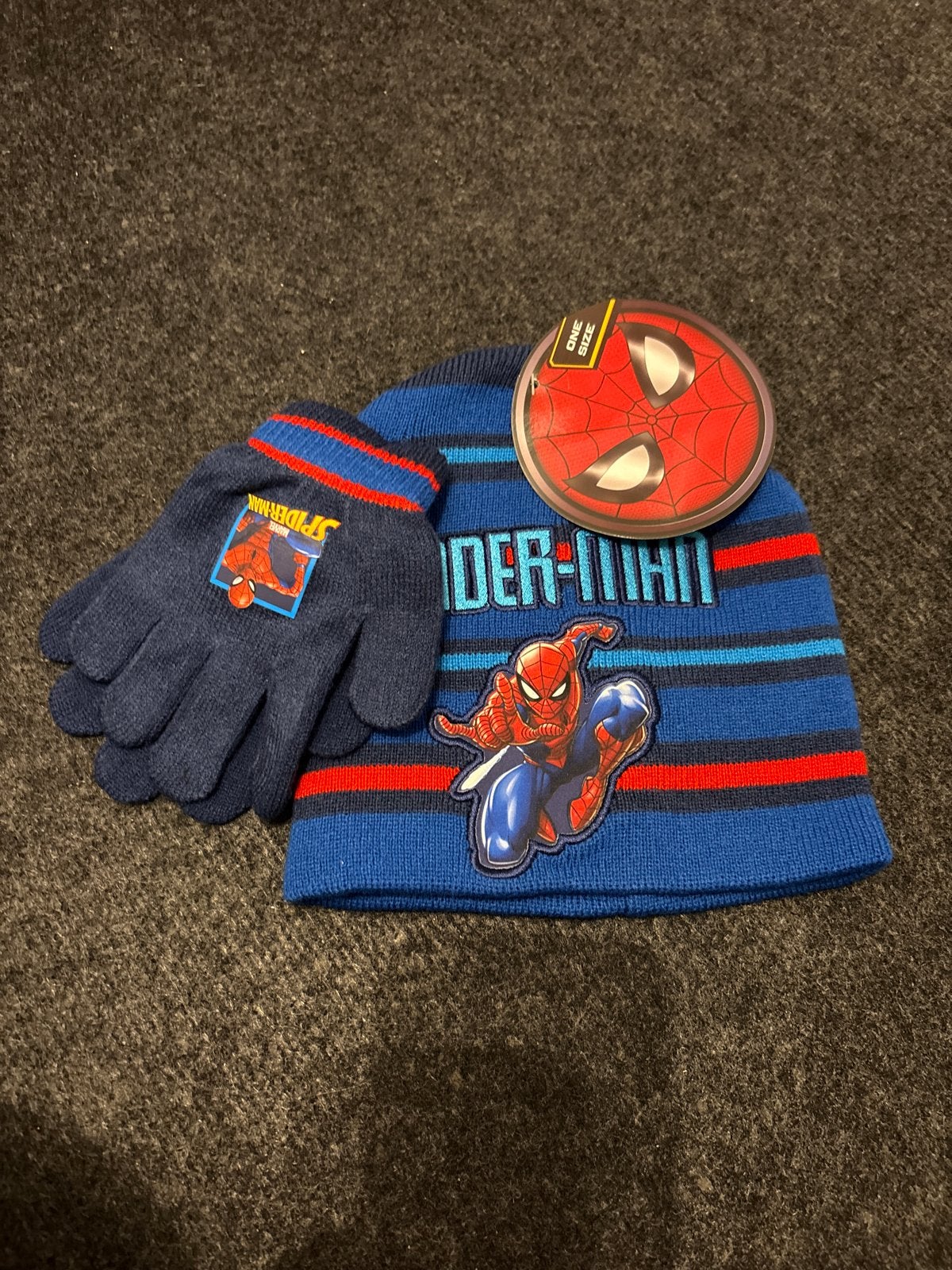 Spiderman muts en handschoenen set, Kinderen en Baby's, Setje, Nieuw, Ophalen of Verzenden, 104 of kleiner