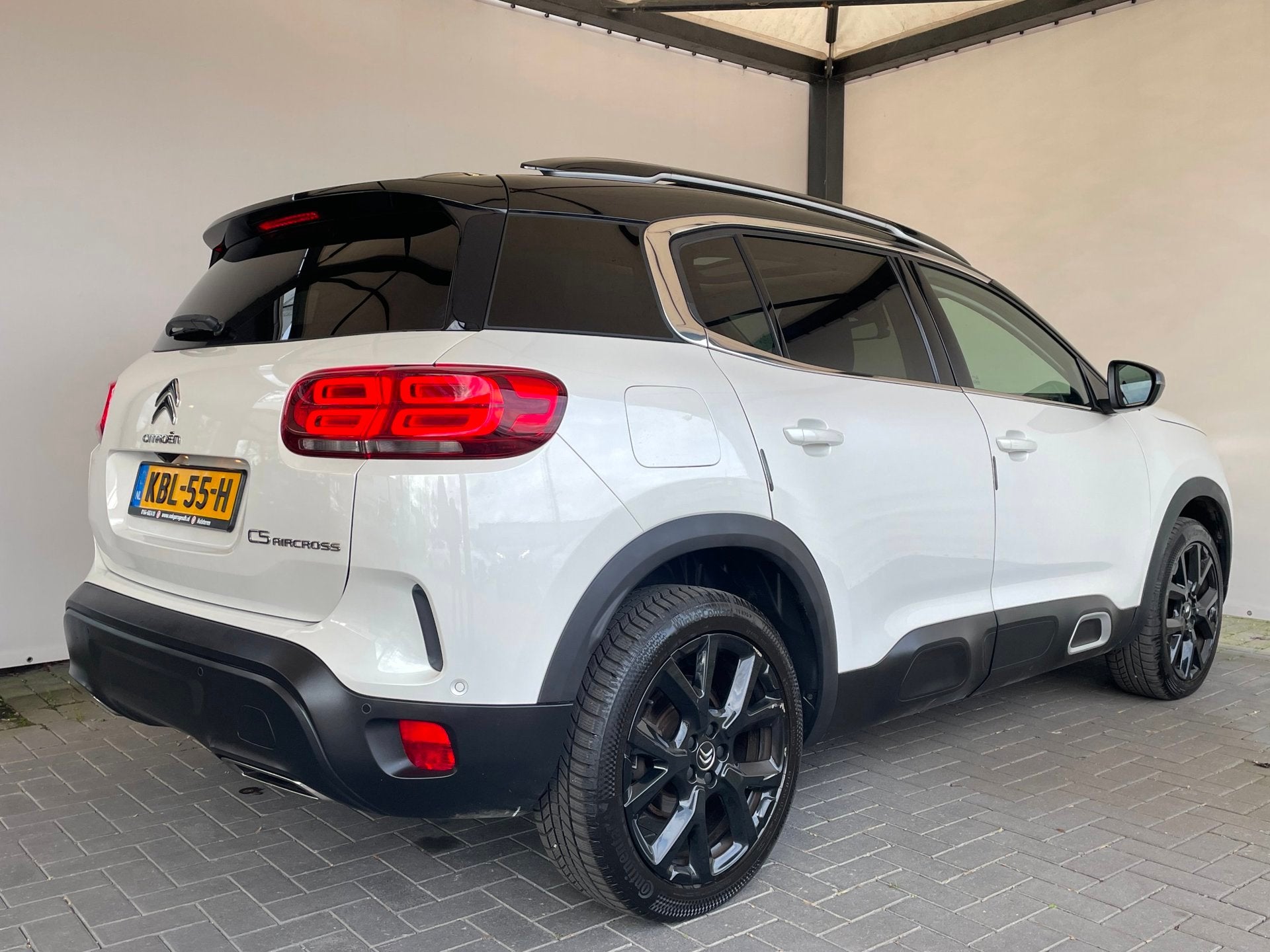 Citroen C5 AIRCROSS 1.2 PureTech C-Series|Panoramadak|Ledere, Parkeersensor, 15 km/l, Gebruikt, Euro 6