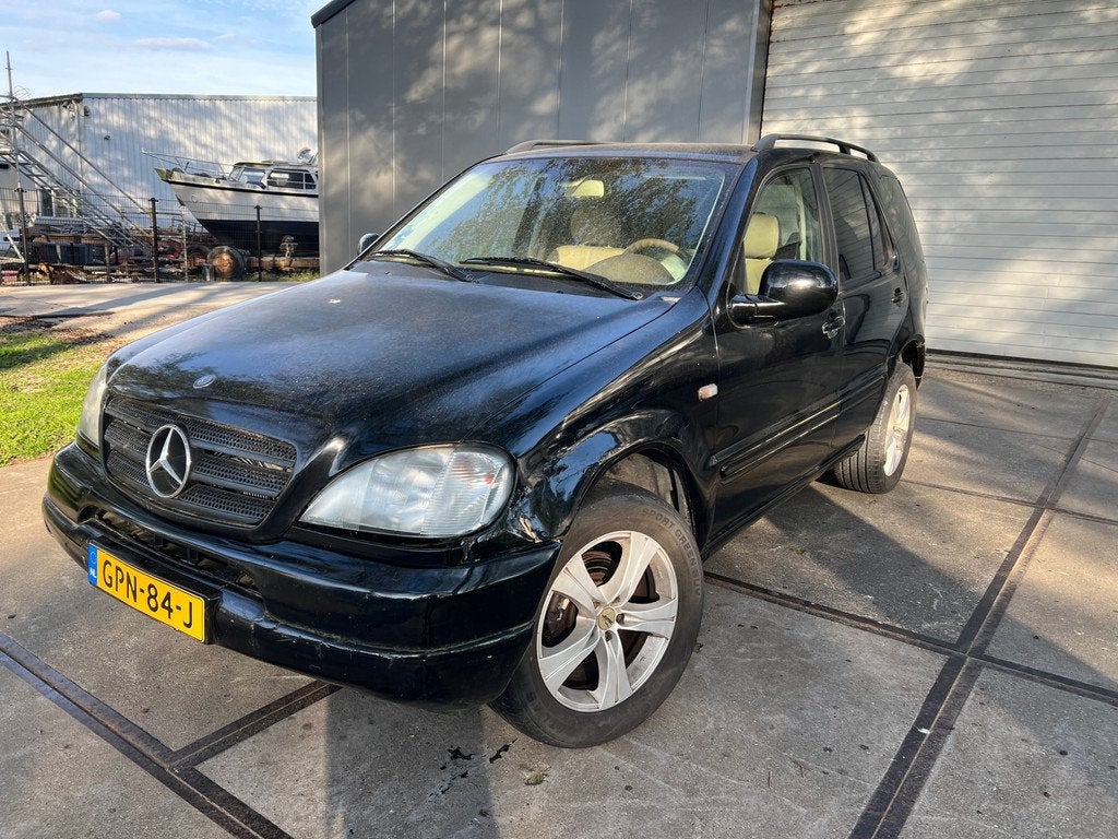 Mercedes-Benz M-klasse 320 -156.191KM CARPASS, Automaat, Gebruikt, Startonderbreker, 2020 kg