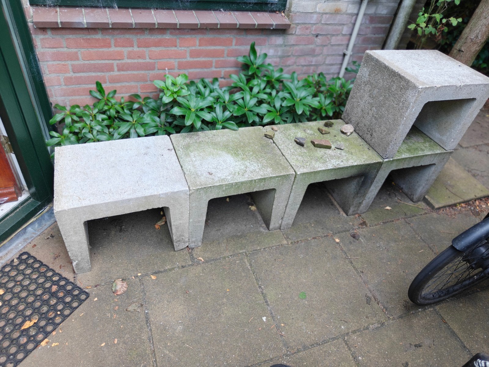 5 Betonnen U-elementen voor tuin of buitenkeuken, Ophalen, Zo goed als nieuw, Beton, Tuin