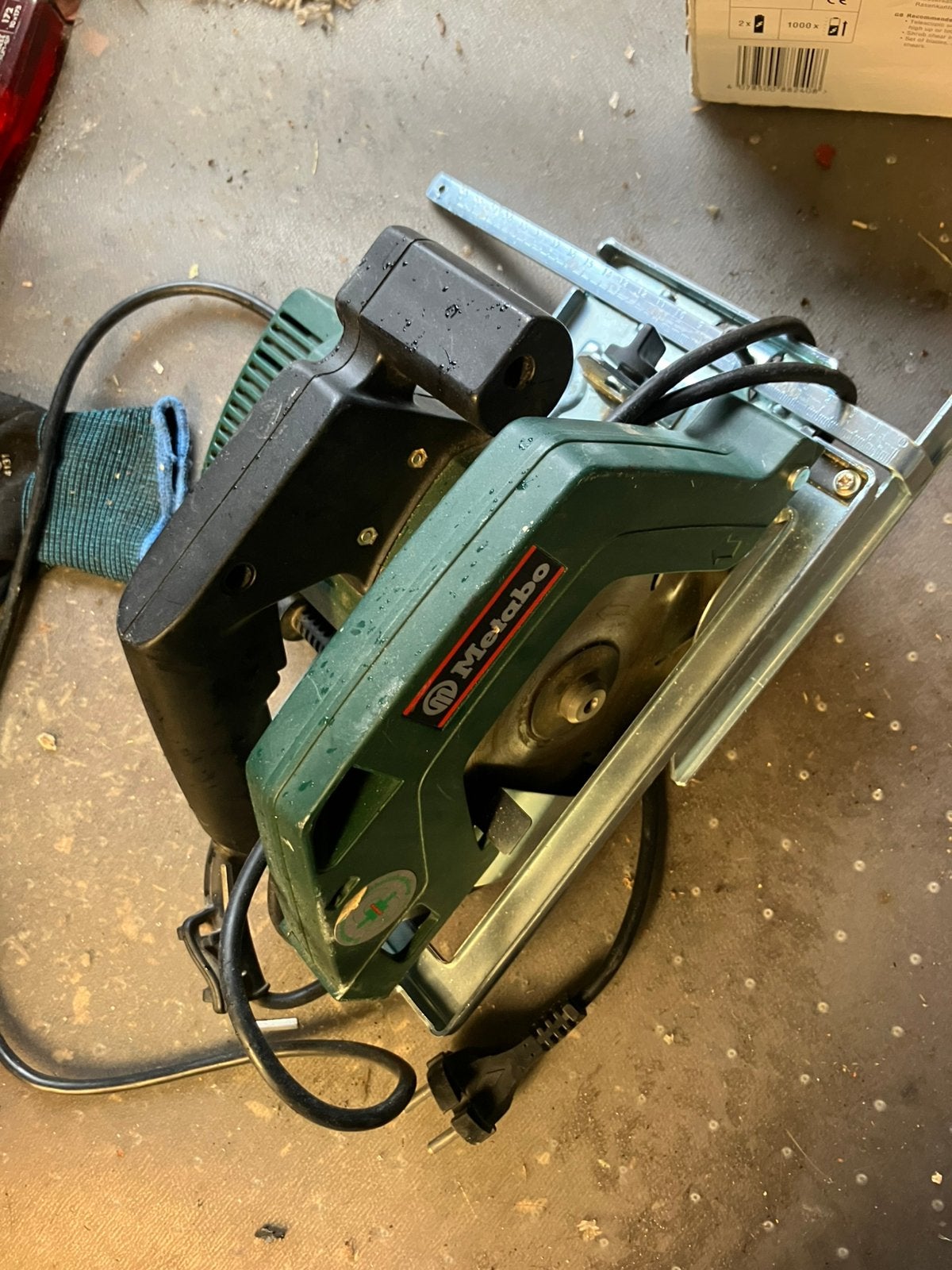 Als nieuwe Metabo cirkelzaag, Cirkelzaag, Ophalen of Verzenden, Zo goed als nieuw, 30 tot 70 mm