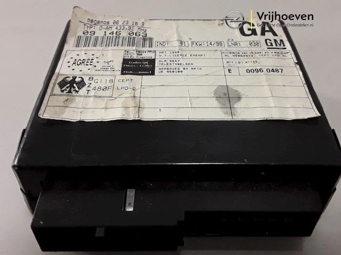 Centrale Deurvergrendelings Module van een Opel Omega (Omega, Gebruikt, -, -, Opel
