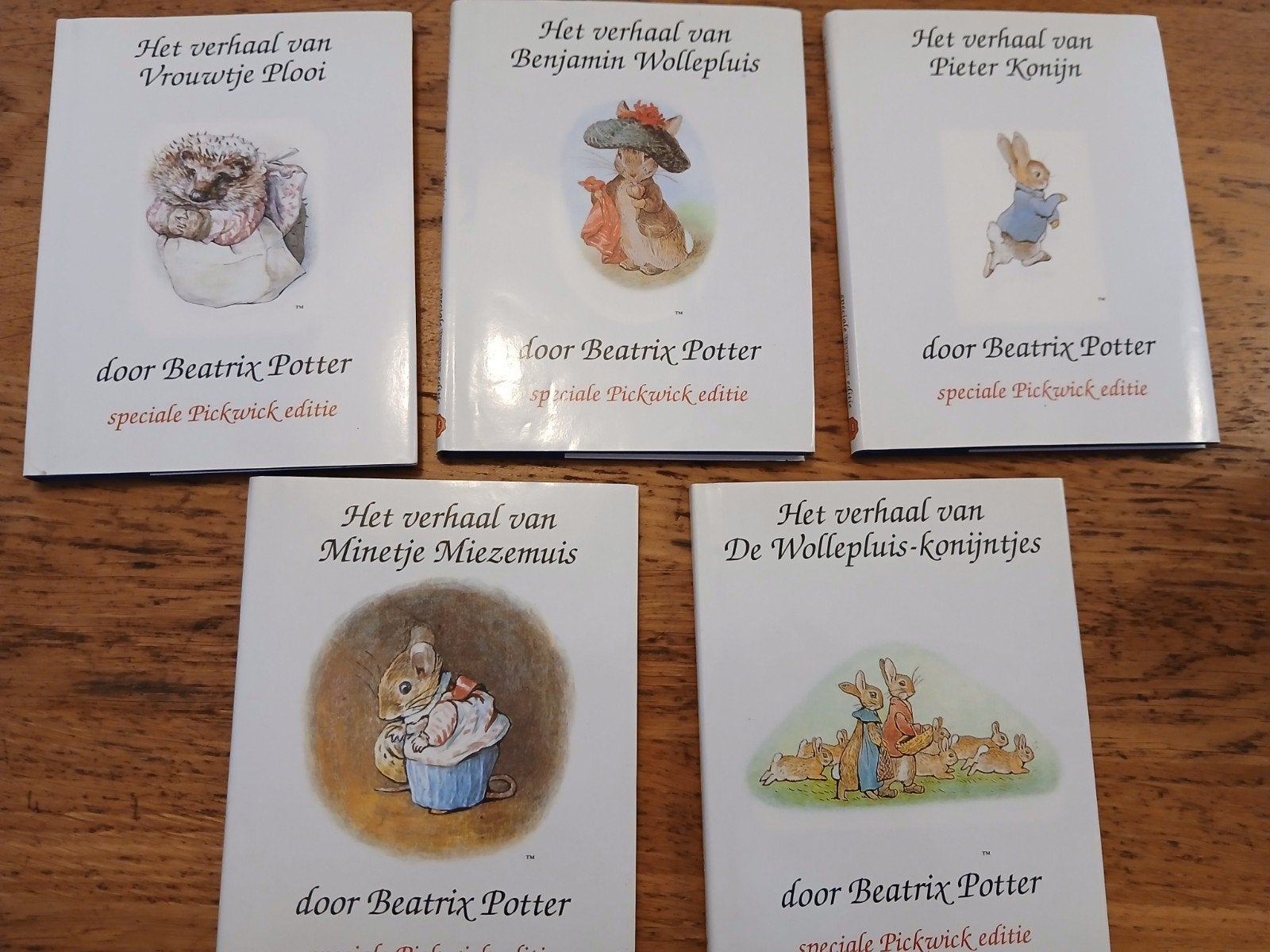 5 boekjes van Beatrix Potter, speciale pickwick editie, Boeken, Ophalen of Verzenden, Gelezen, Beatrix Potter, Prentenboek