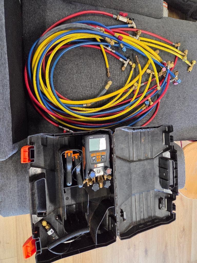 Testo 557 digitale manifold set + slangenpakket - koeltechni, Ophalen