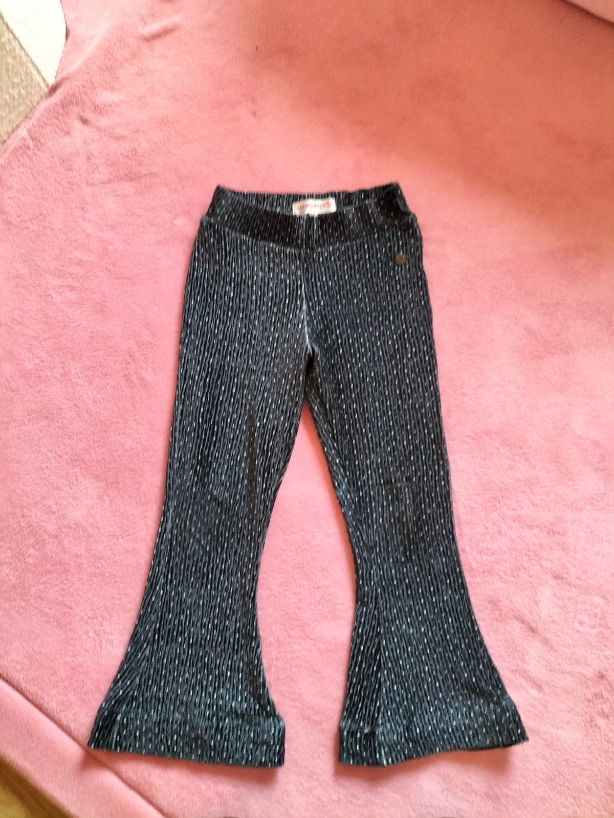 Vingino flared broek maat 110/116 zo goed als nieuw, Broek, Meisje, Ophalen of Verzenden, Zo goed als nieuw