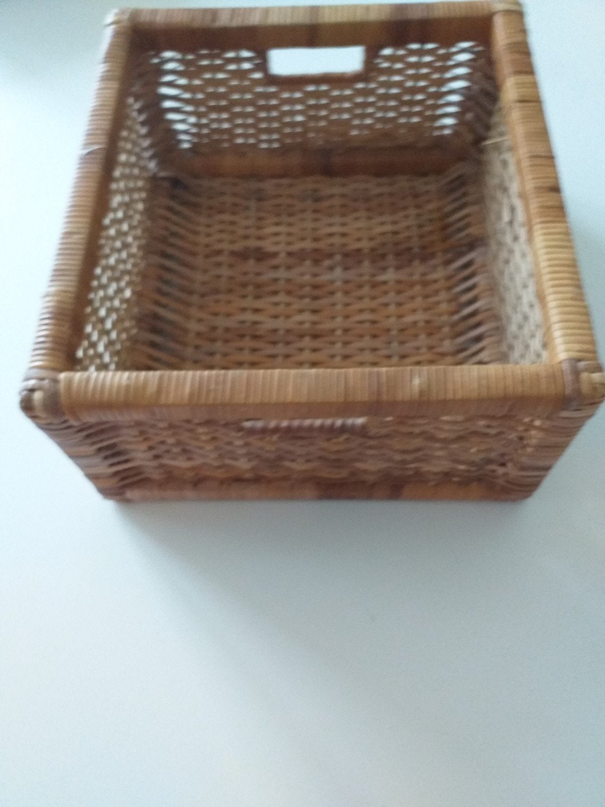 Rotan mand 32x34x16 cm, Gebruikt, Gevlochten, Mand, Ophalen of Verzenden