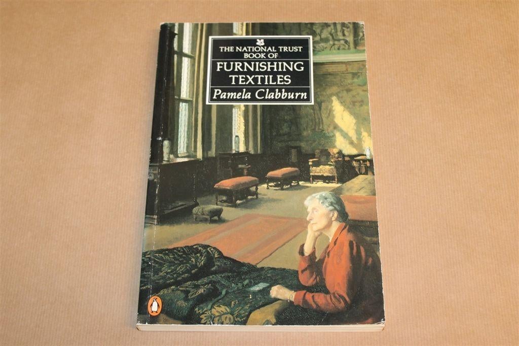 Furnishing Textiles — Textiel in Britse Landhuizen, Ophalen of Verzenden, Gelezen