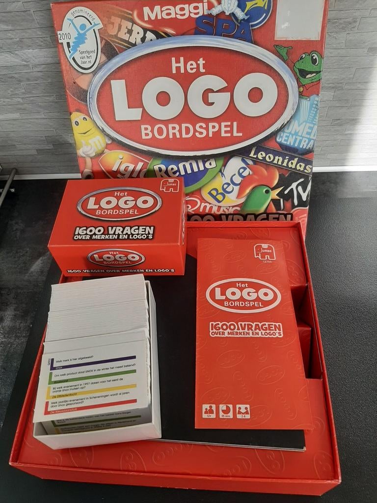 Logo het bordspel dat gaat over merken 1600 vragen, Vijf spelers of meer, Ophalen of Verzenden, Zo goed als nieuw, Jumbo