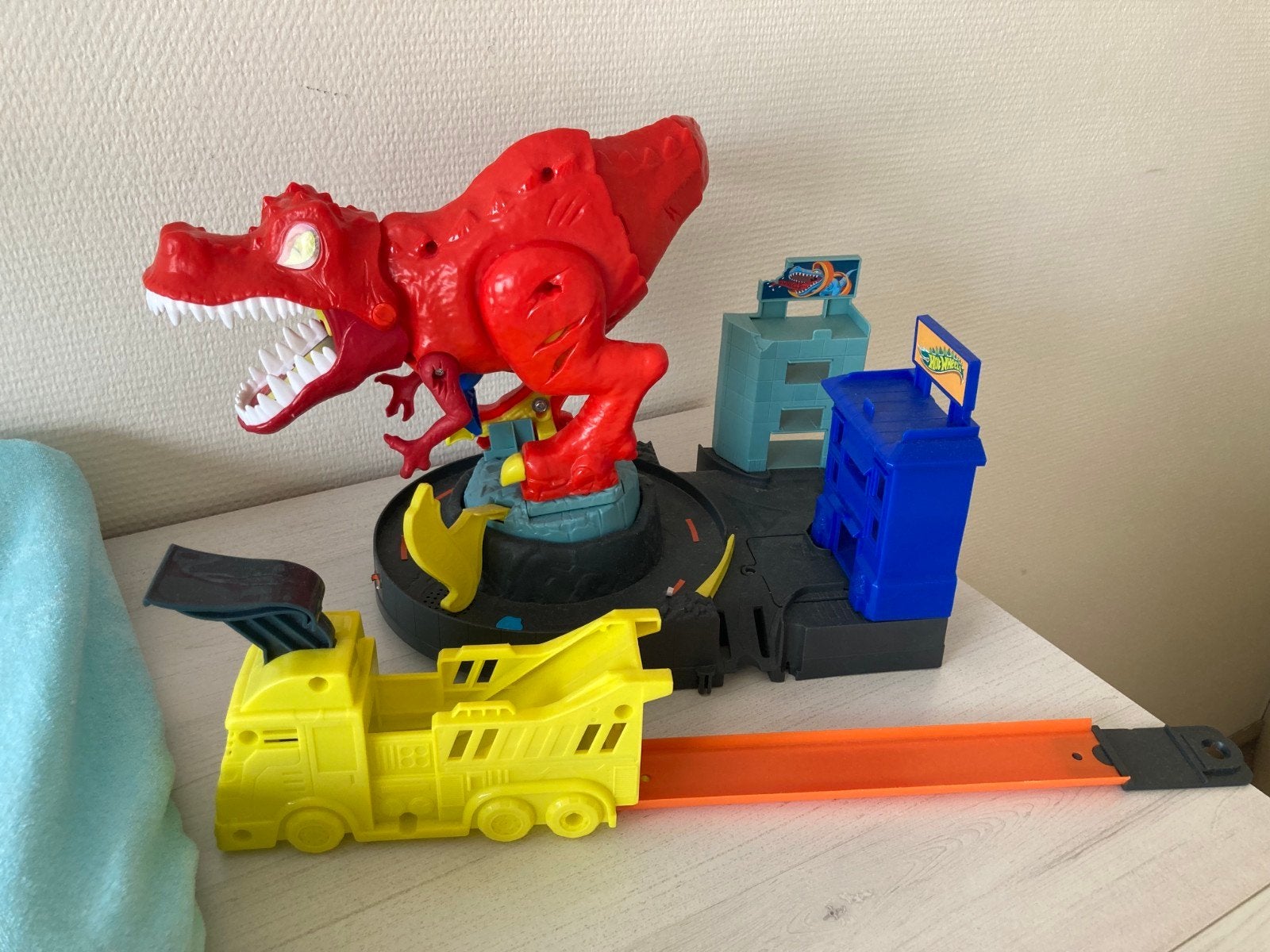 Hot Wheels T-Rex speelset met lanceerder, Ophalen, Gebruikt, Jongen