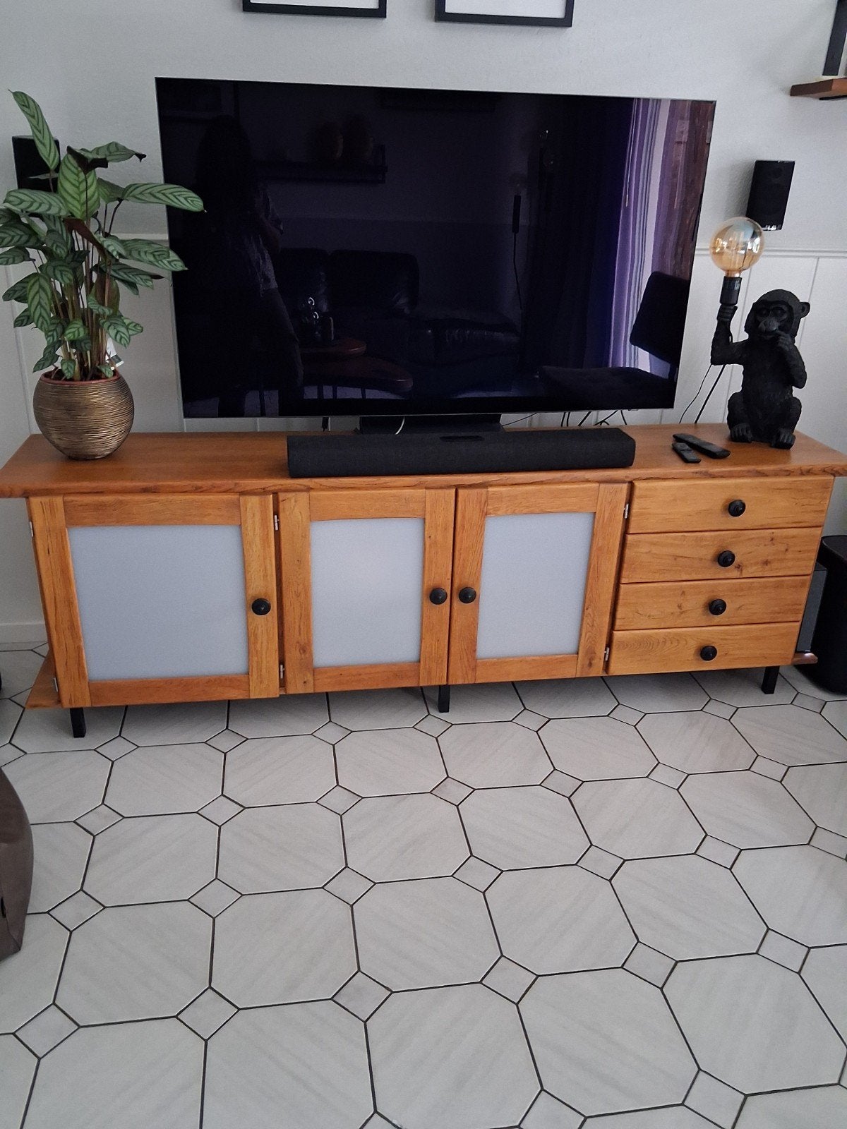 Mooie massiefe eikenkast, Ophalen, Zo goed als nieuw, 25 tot 50 cm, Minder dan 100 cm
