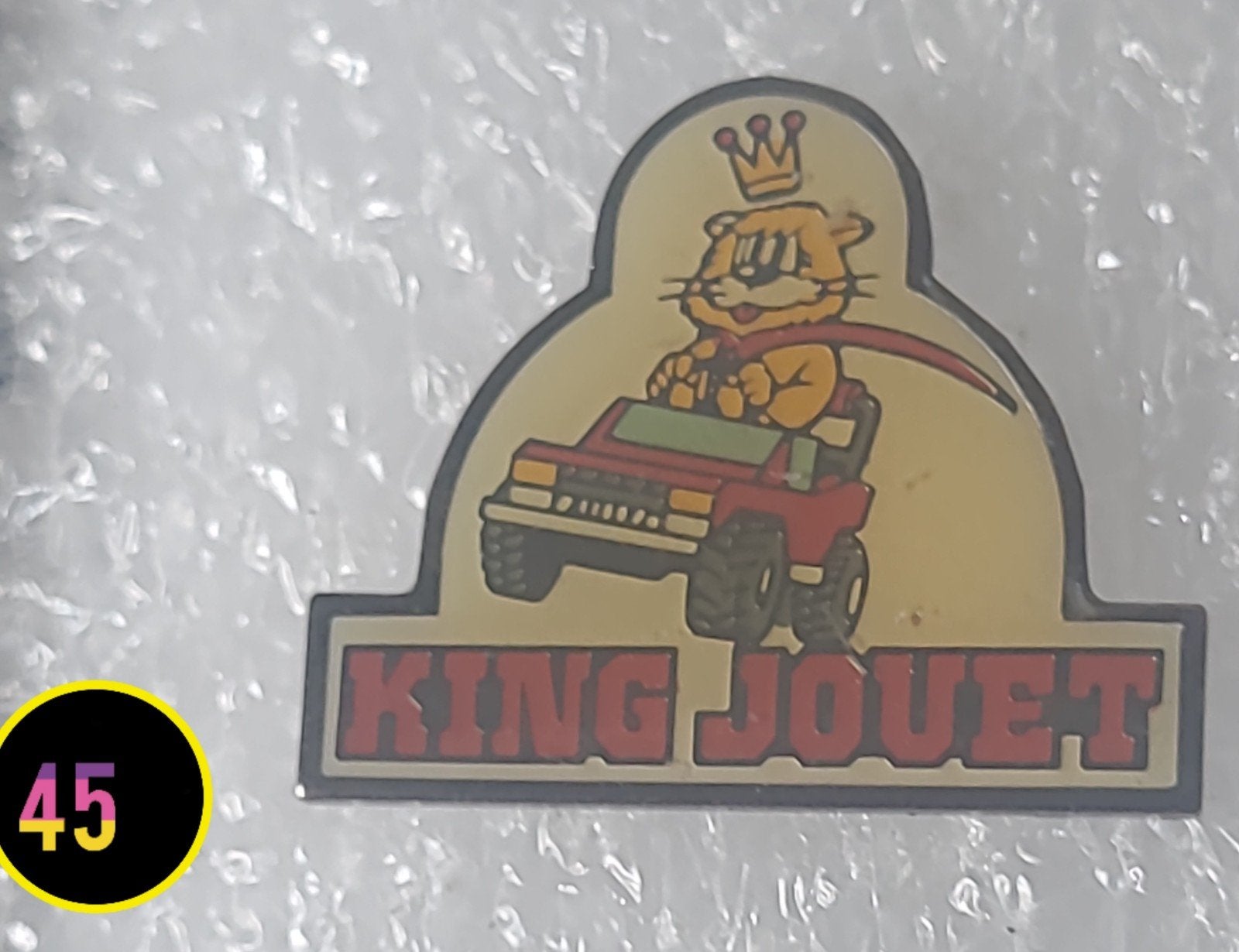 Vintage King Jouet Pin - Leeuw in Jeep, Verzenden